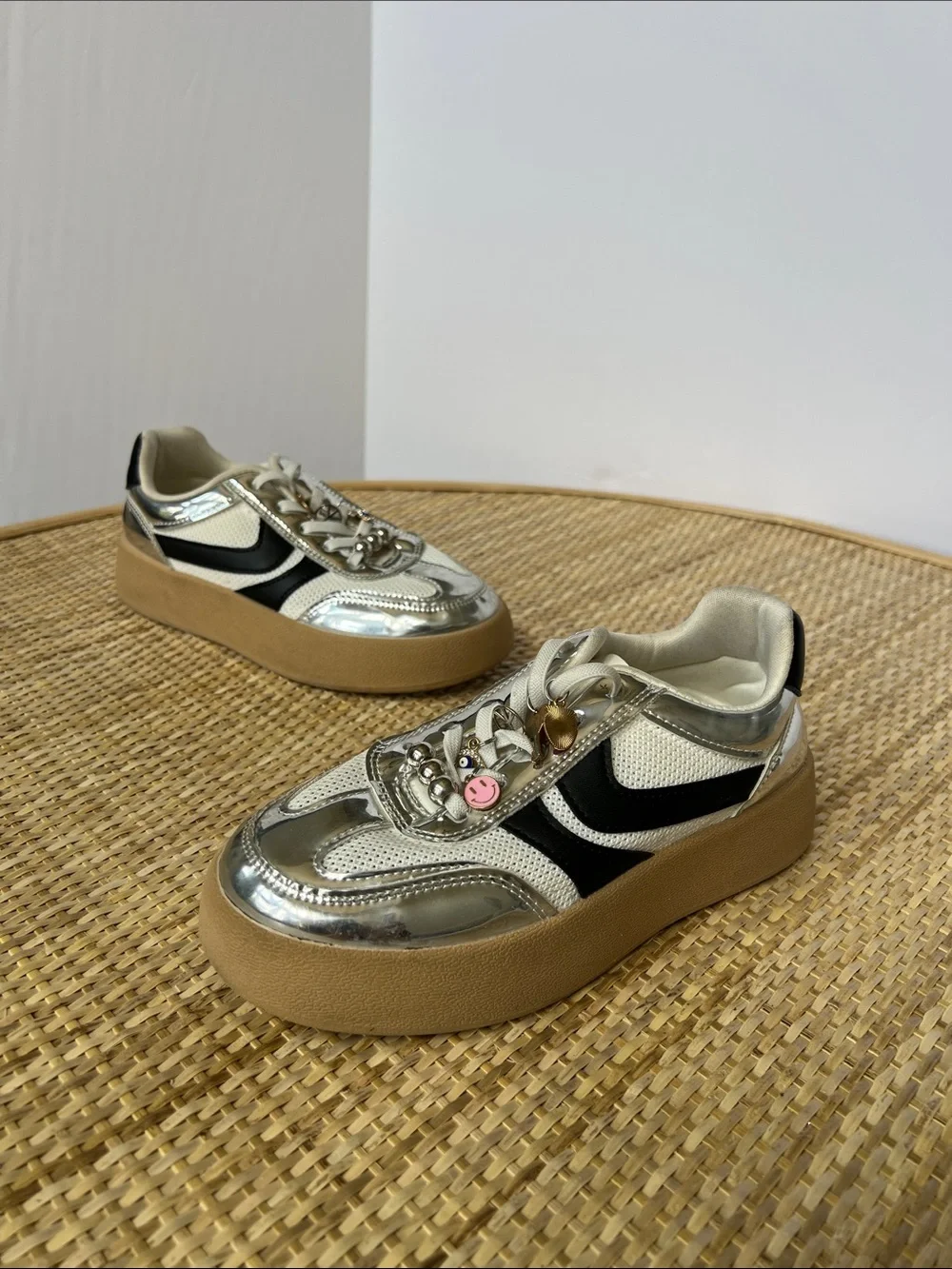 Steve Madden J-Jersey Charm Platform Sneaker Slip on Cream Silver Black Y2 girl